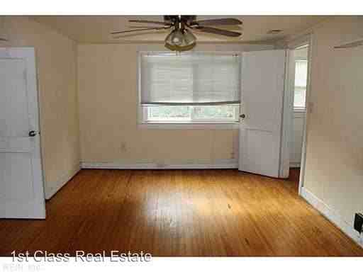 850 21st St - Photo 3 of 7