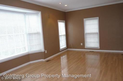 1709 Leighton Wood Ln - Photo 3 of 11