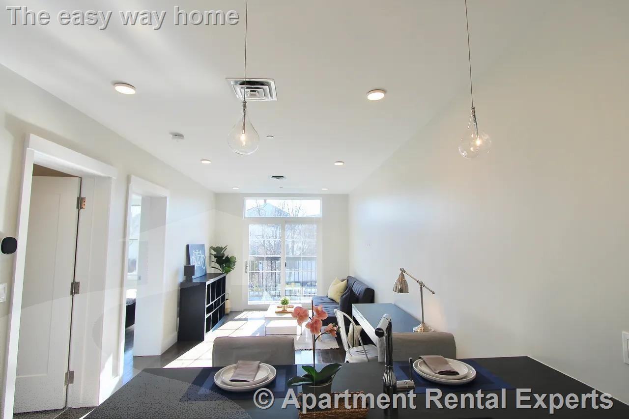 434 Mcgrath Hwy #305 - Photo 5 of 7