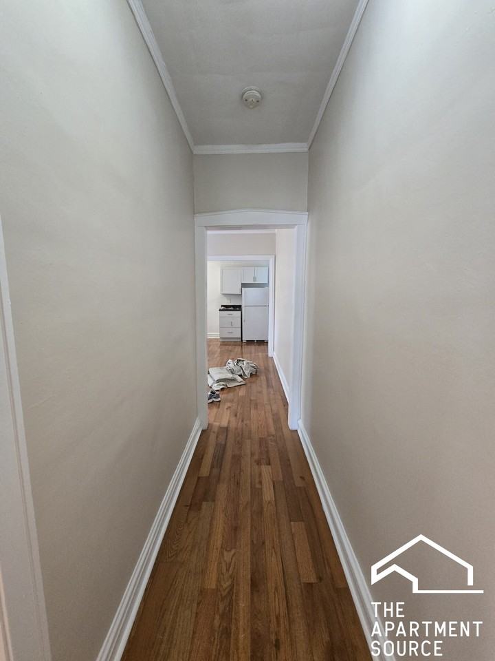 4111 N Spaulding Ave #1 - Photo 6 of 8