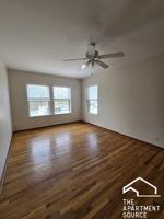 featured image of 3159 W Argyle St #2N