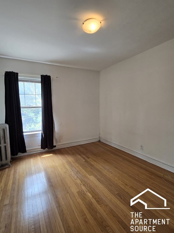 802 Sherman Ave #1W - Photo 3 of 10