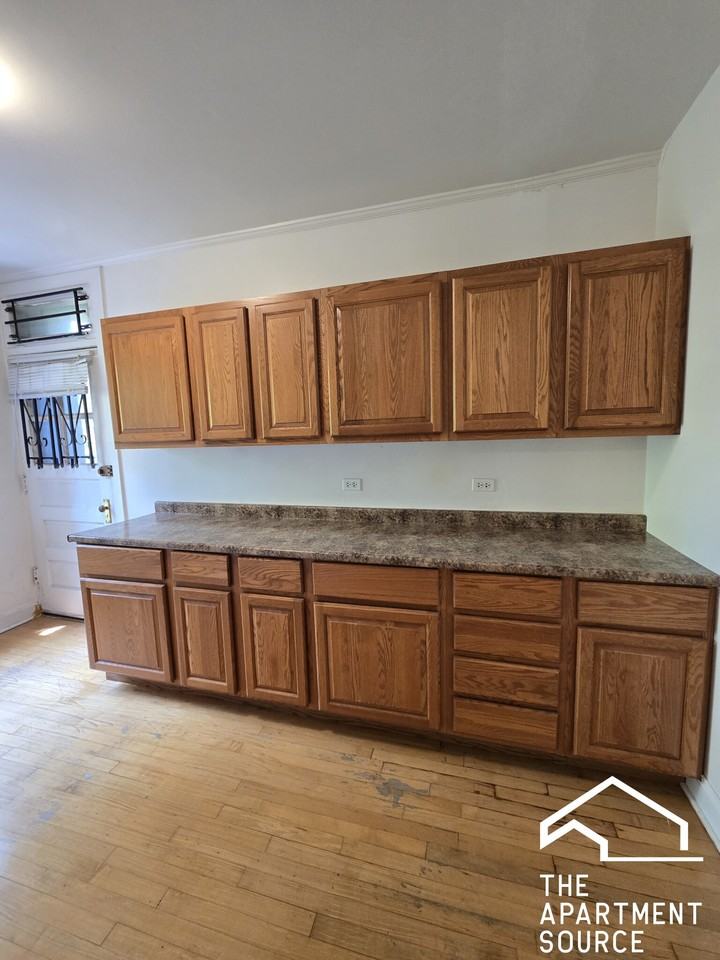 802 Sherman Ave #1W - Photo 6 of 10