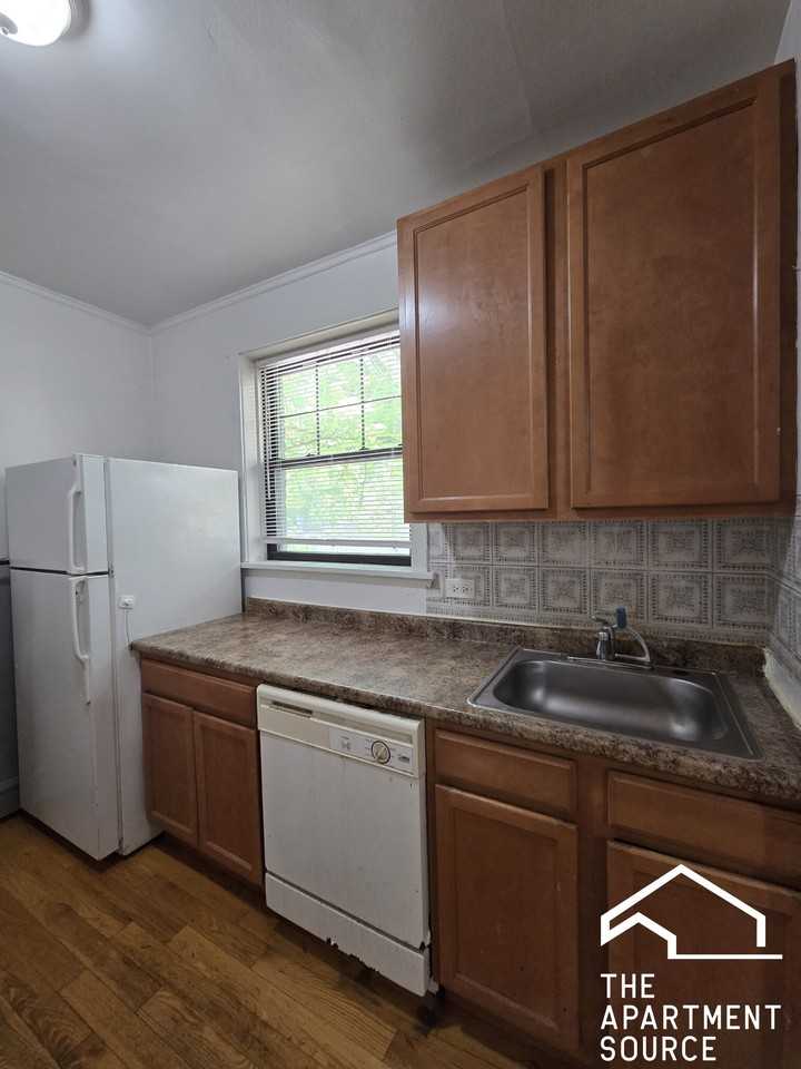 804 Washington St #3 - Photo 2 of 10