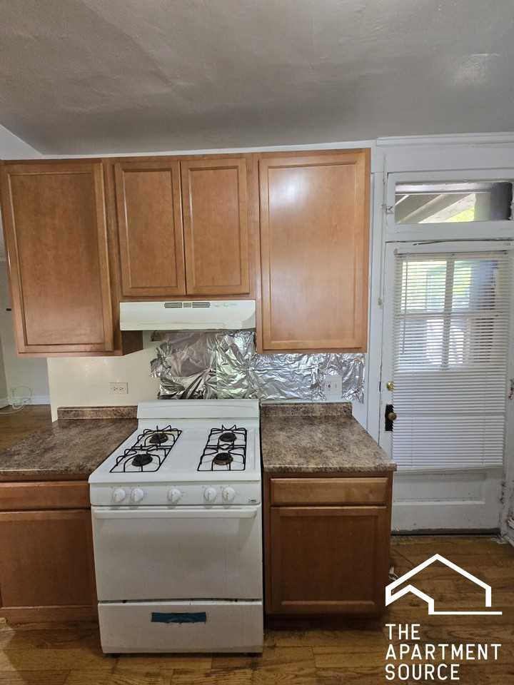 804 Washington St #3 - Photo 3 of 10