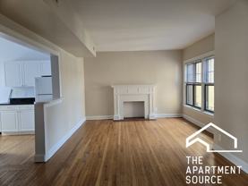 927 Forest Ave #2E - Photo 1 of 1