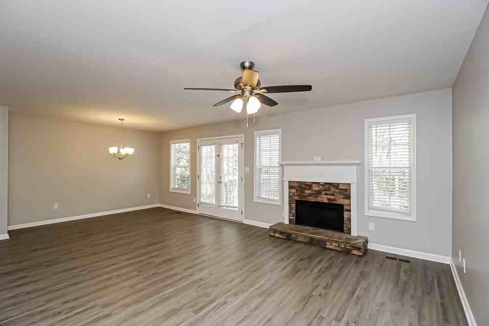 108 W Bridge Dr - Photo 4 of 16