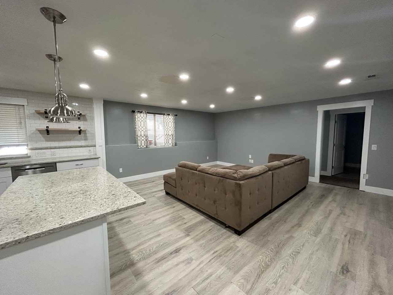 221 N 780 E - Photo 3 of 21