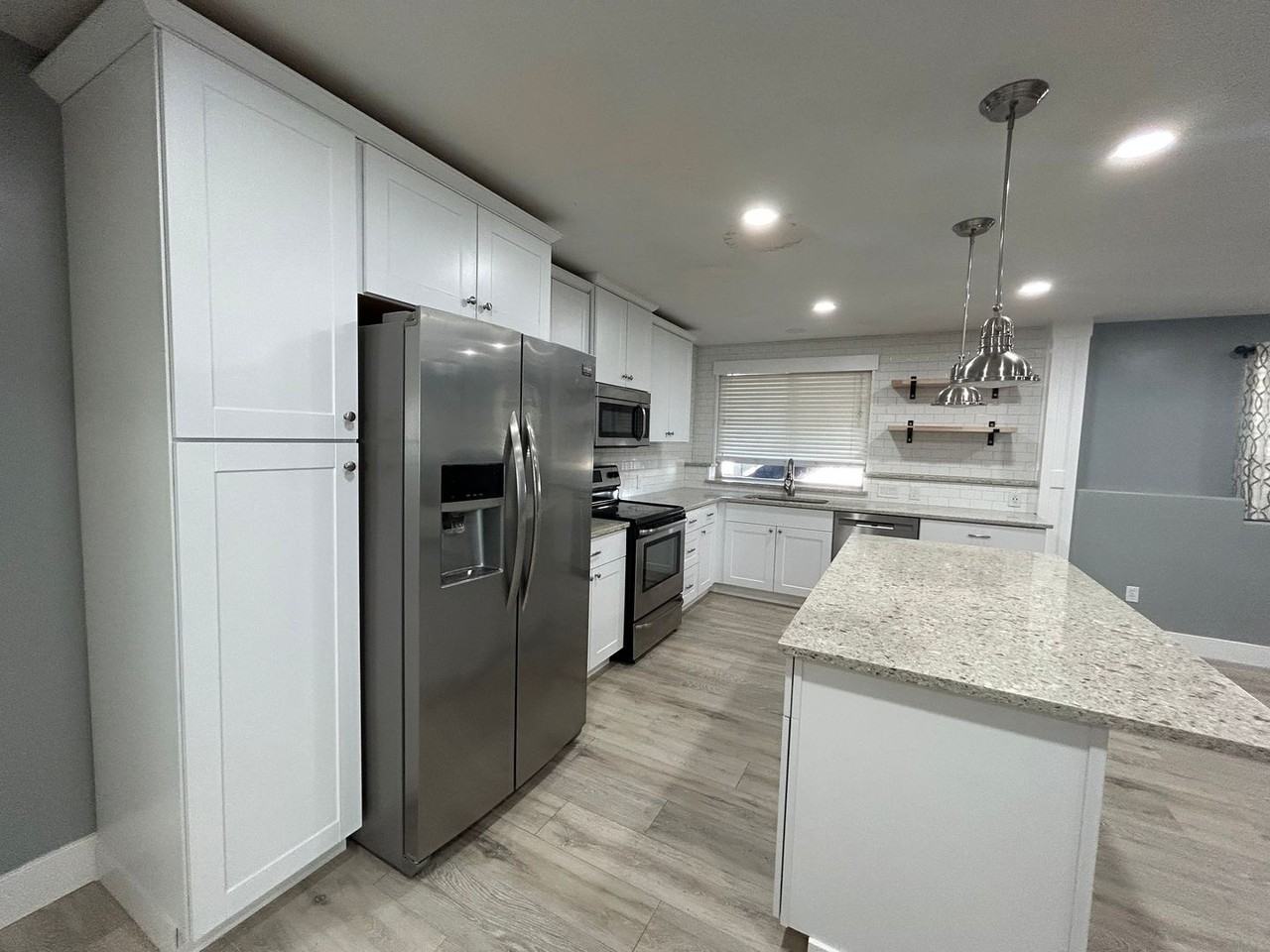 221 N 780 E - Photo 5 of 21