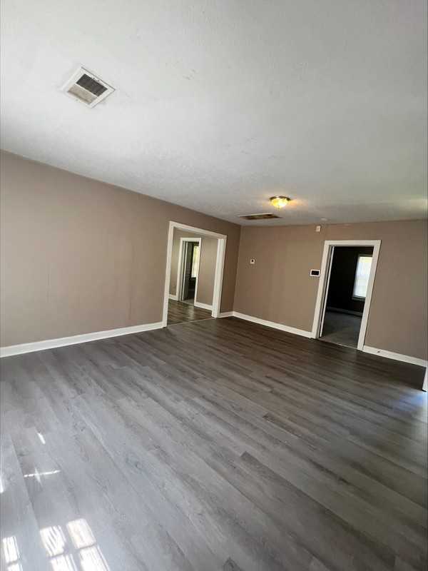 1308 S Lexington St - Photo 3 of 14