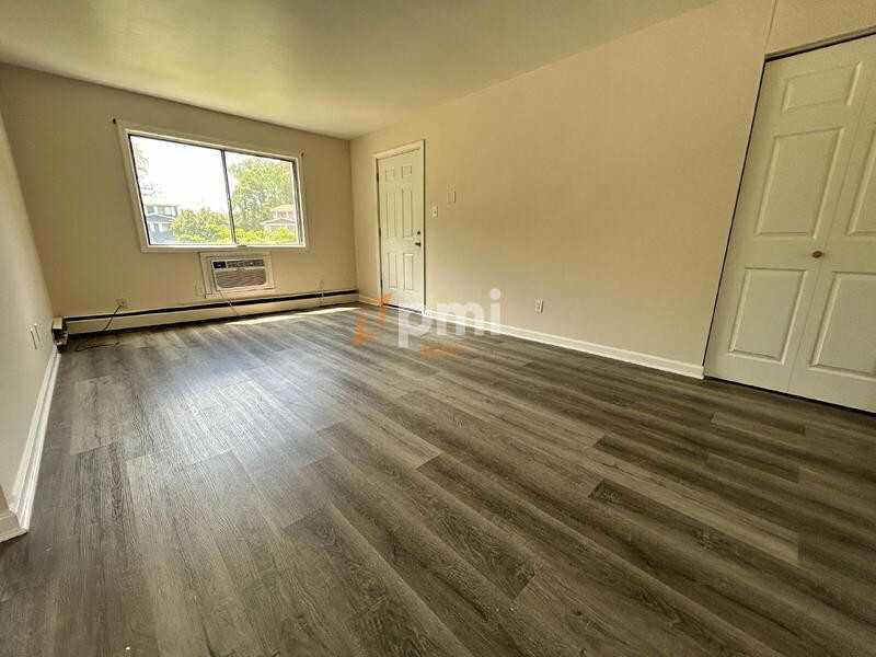 6248 Kathryn Ct #B - Photo 6 of 19