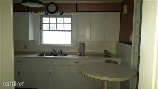 141 Washington Ave - Photo 3 of 5