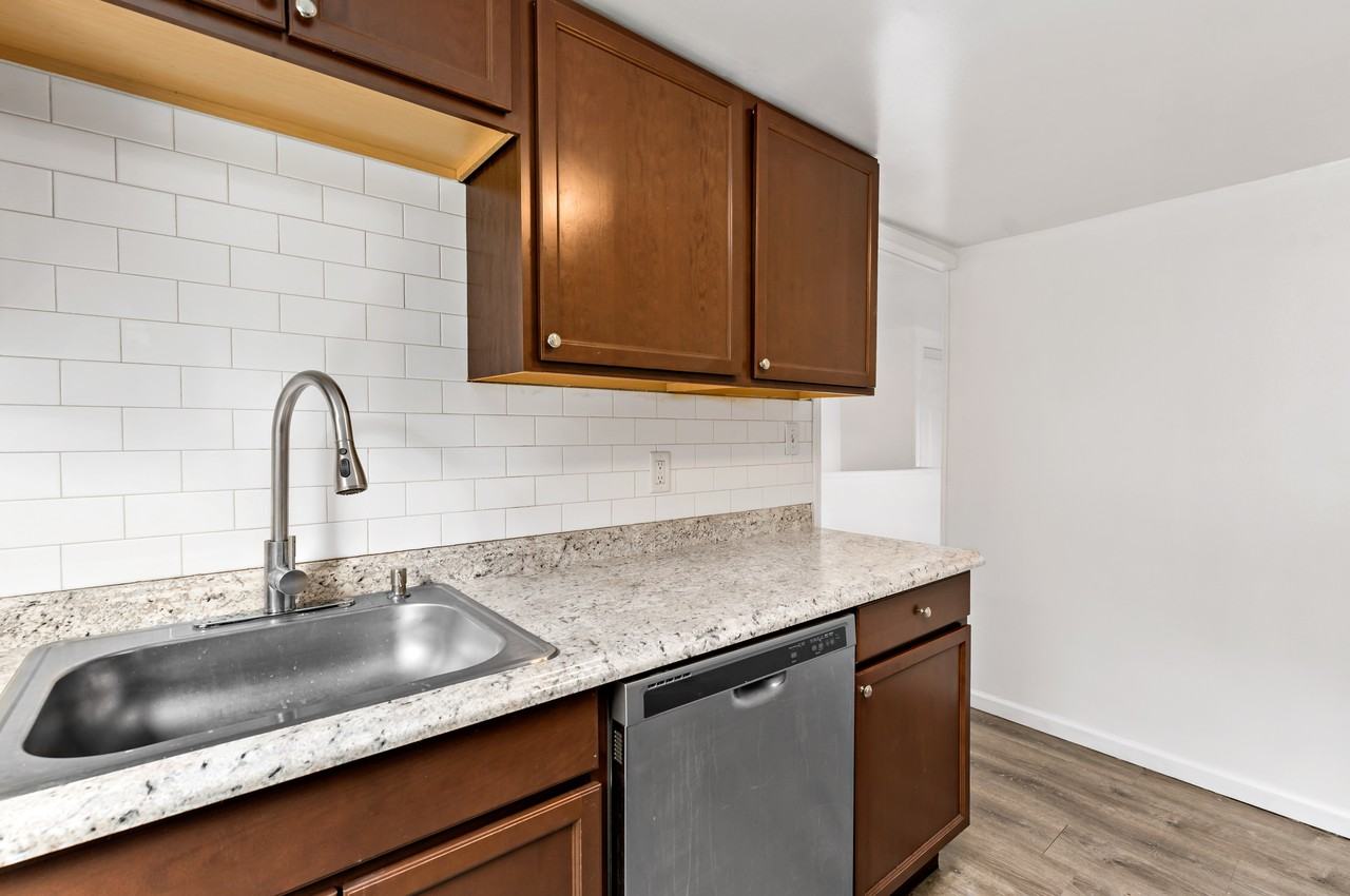 401 Arch St - Photo 2 of 17