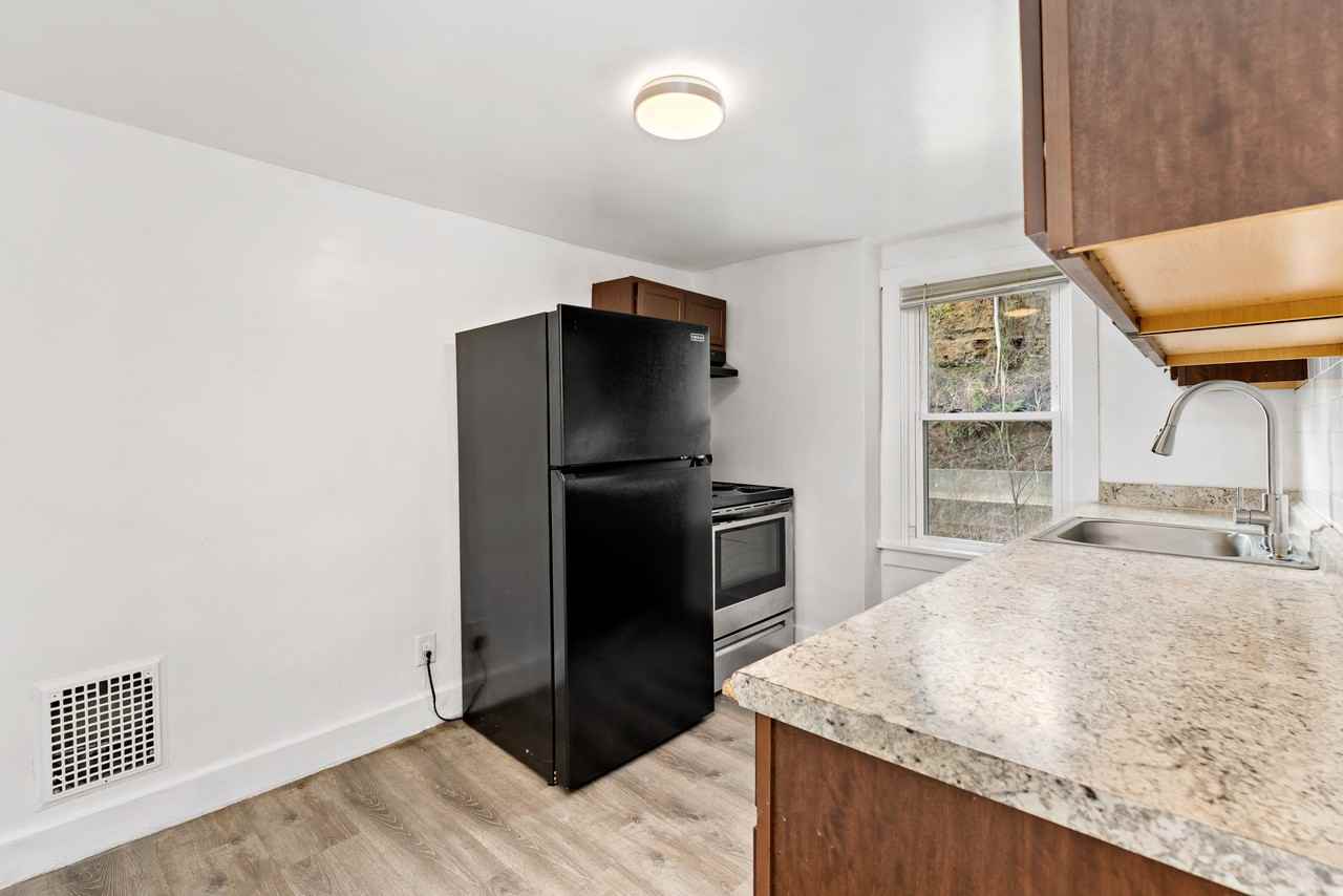 401 Arch St - Photo 4 of 17