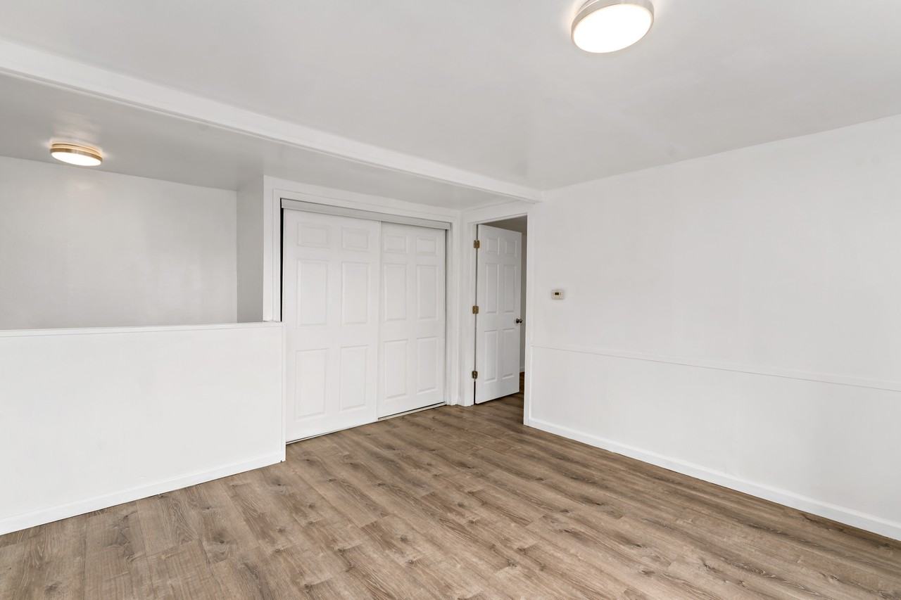 401 Arch St - Photo 7 of 17