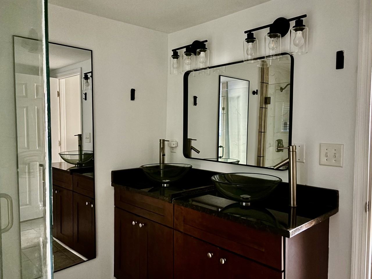 185 Fishburne St - Photo 5 of 23