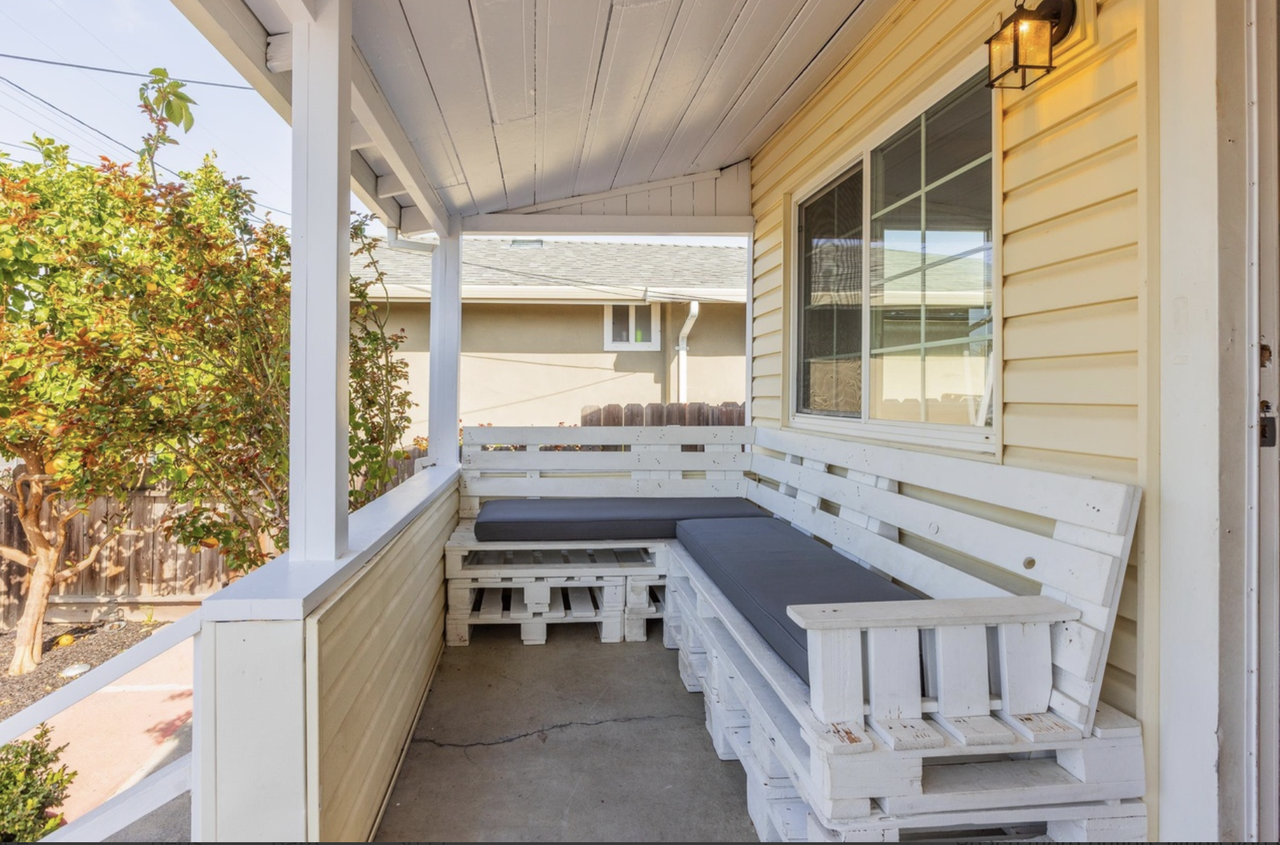 27904 E 12th St - Photo 3 of 20