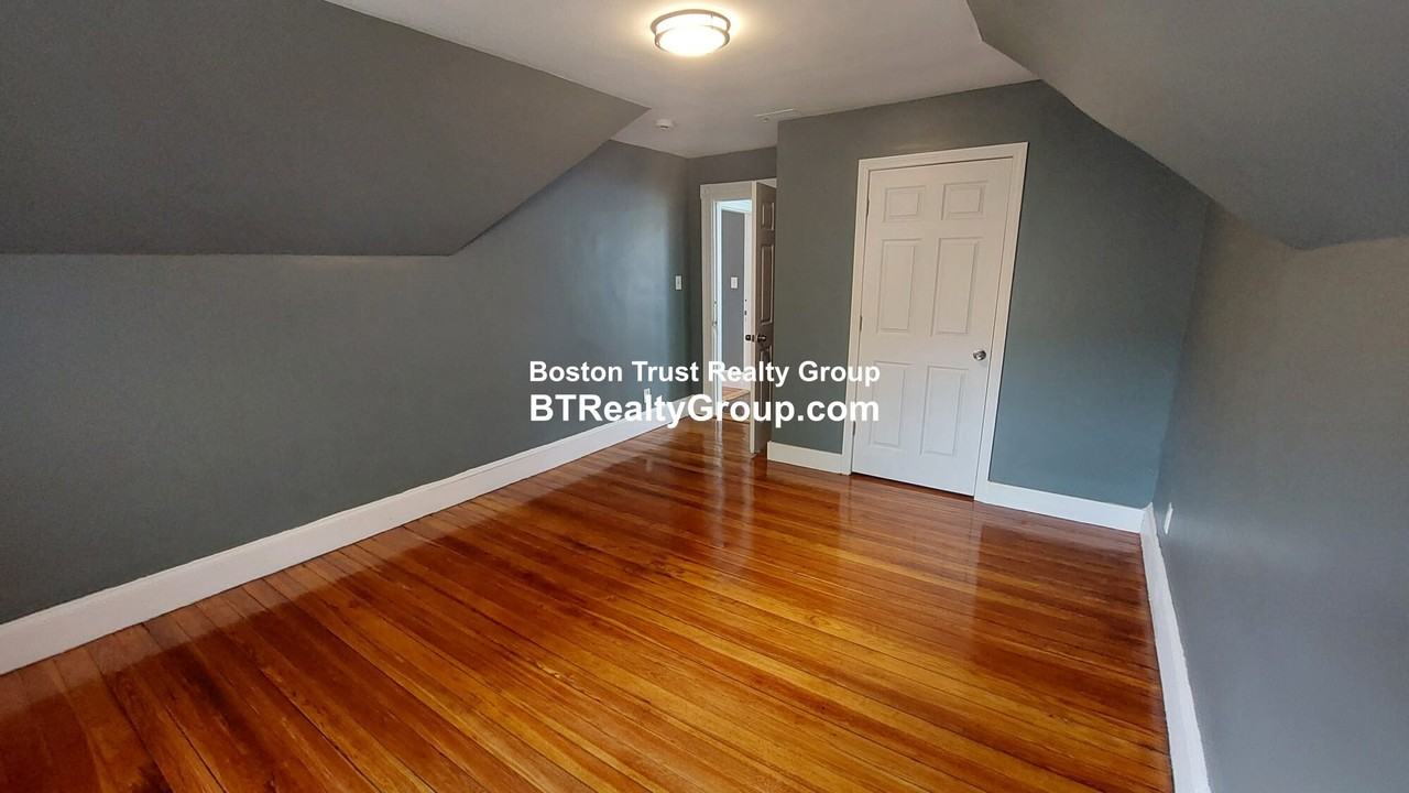 31 Bullard St #3 - Photo 7 of 16