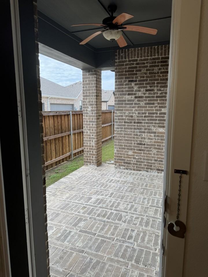 1508 Rose Willow Way #NA - Photo 4 of 25