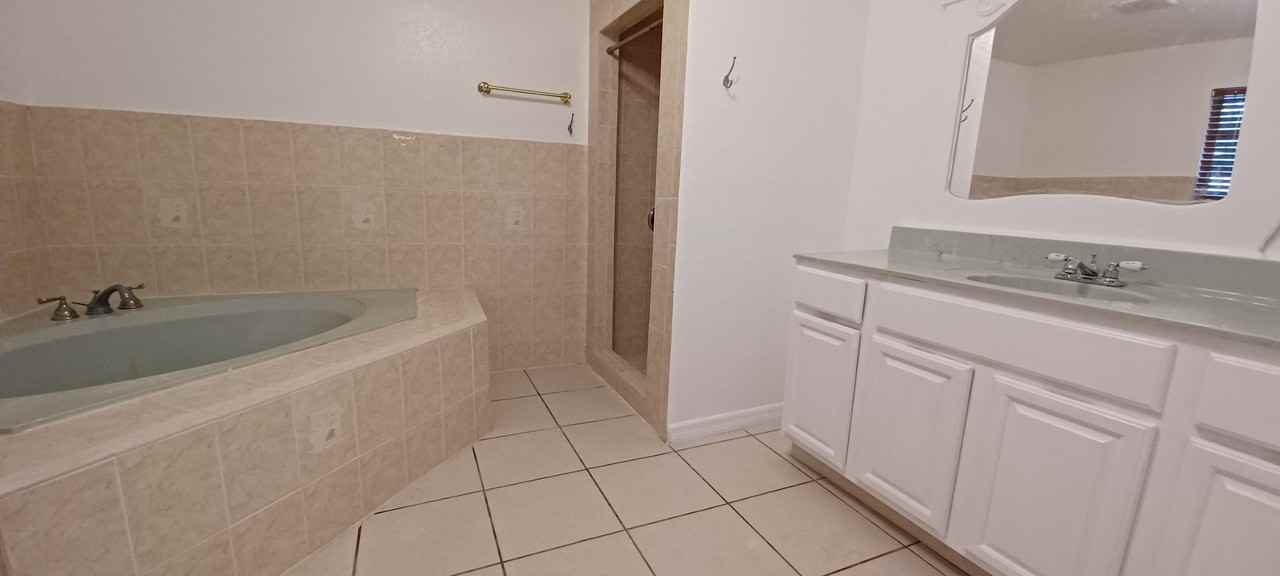 10635 Mc Laurin Rd E #NA - Photo 4 of 6