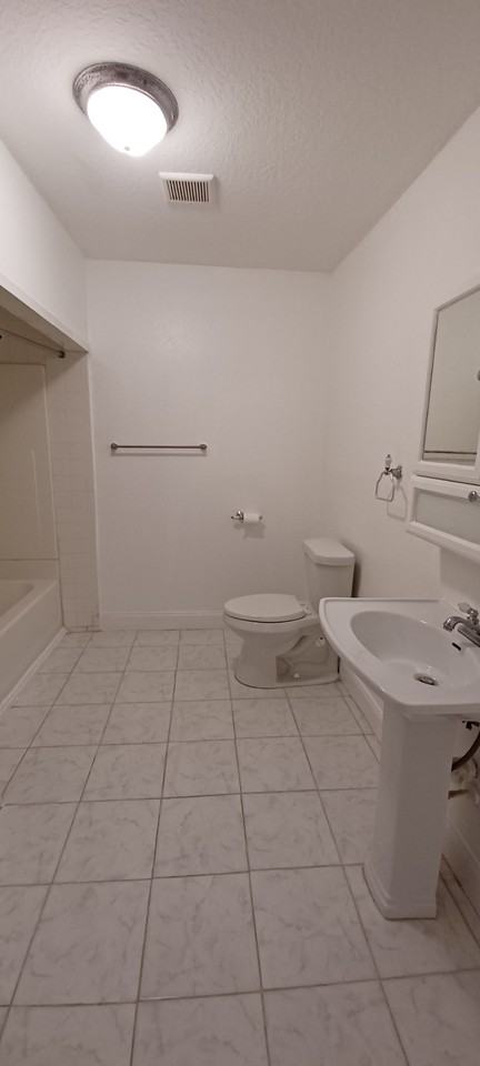 10635 Mc Laurin Rd E #NA - Photo 6 of 6