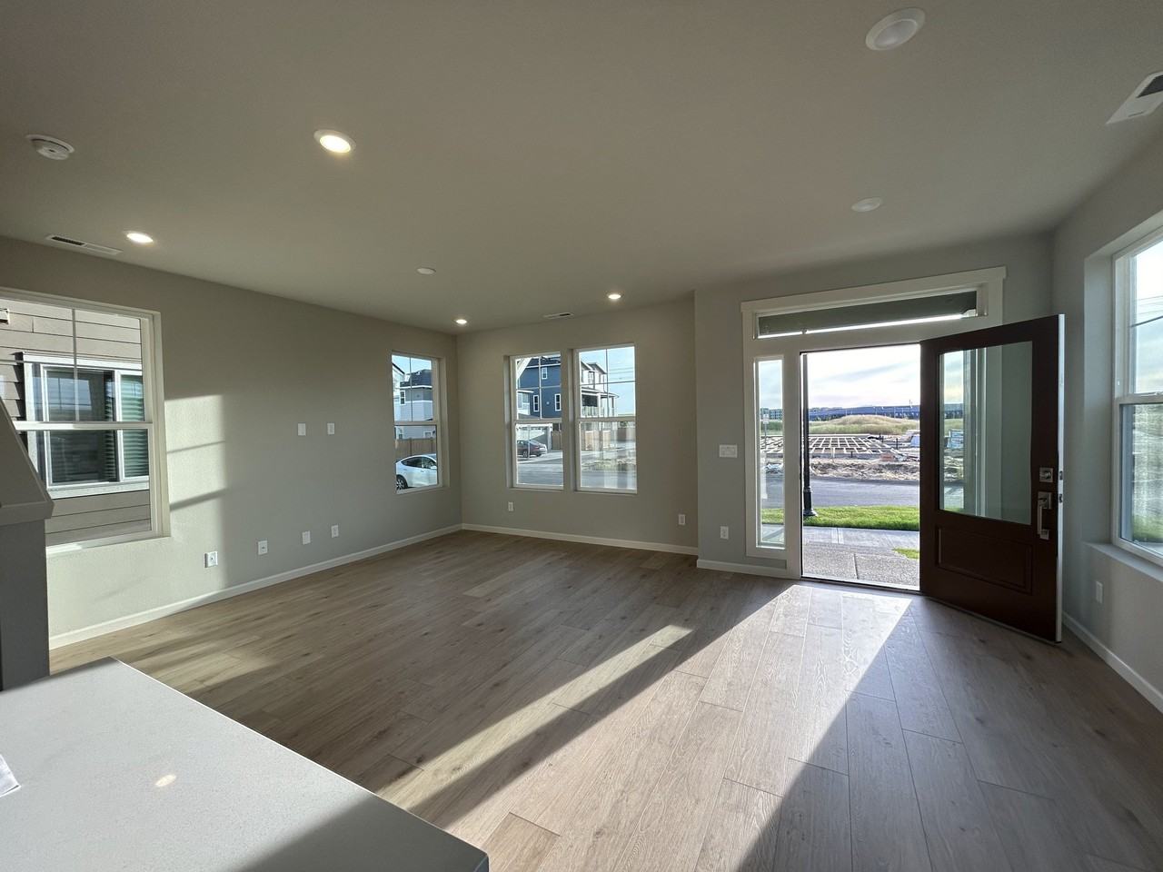 3408 Se 81st Ave #NA - Photo 4 of 21