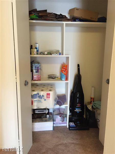 Hillcrest Apartment - Photo 2 of 11