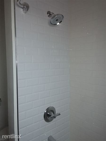 1339 N Hobart Blvd - Photo 3 of 10