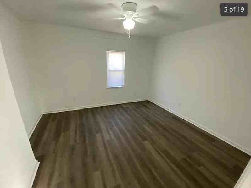 1237 Lindsay Ave. - Photo 5 of 10