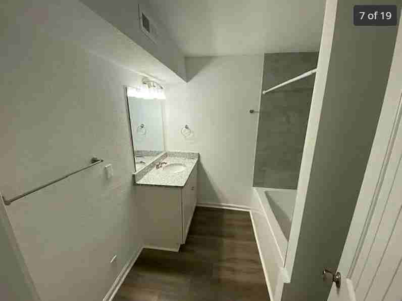 1237 Lindsay Ave. - Photo 7 of 10