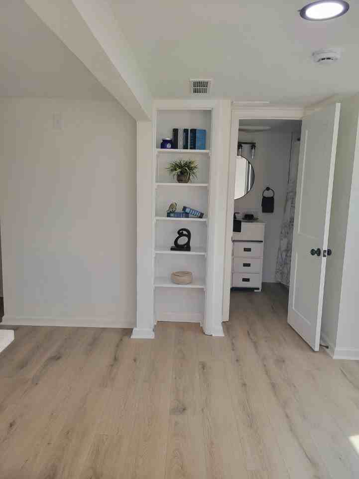 408 Somerville Road Southeast - Photo 3 of 15