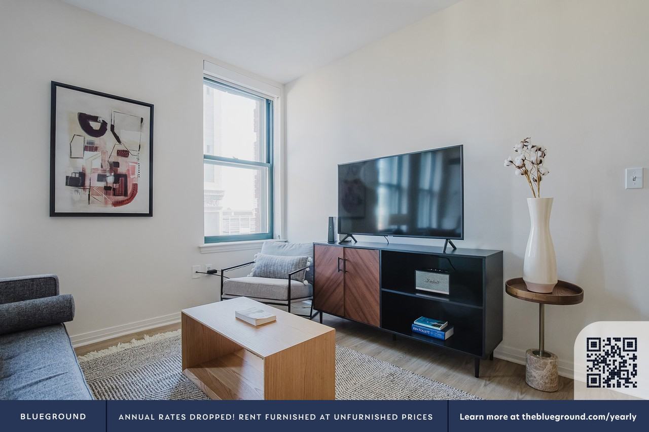 1 India Street - Photo 4 of 35