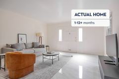 136 South Roxbury Drive - Photo 1 of 1