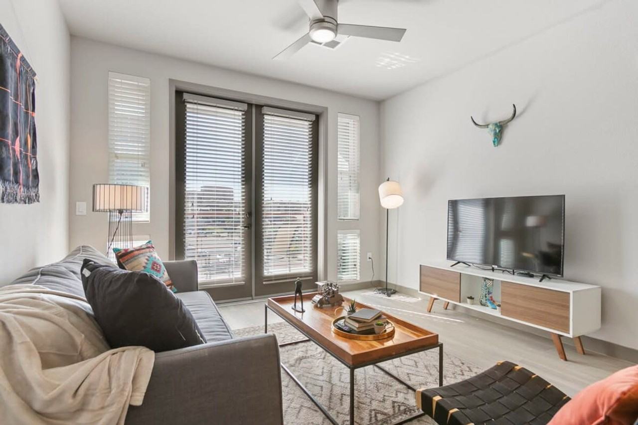 400 N 2nd Ave #1014572P - Photo 4 of 37