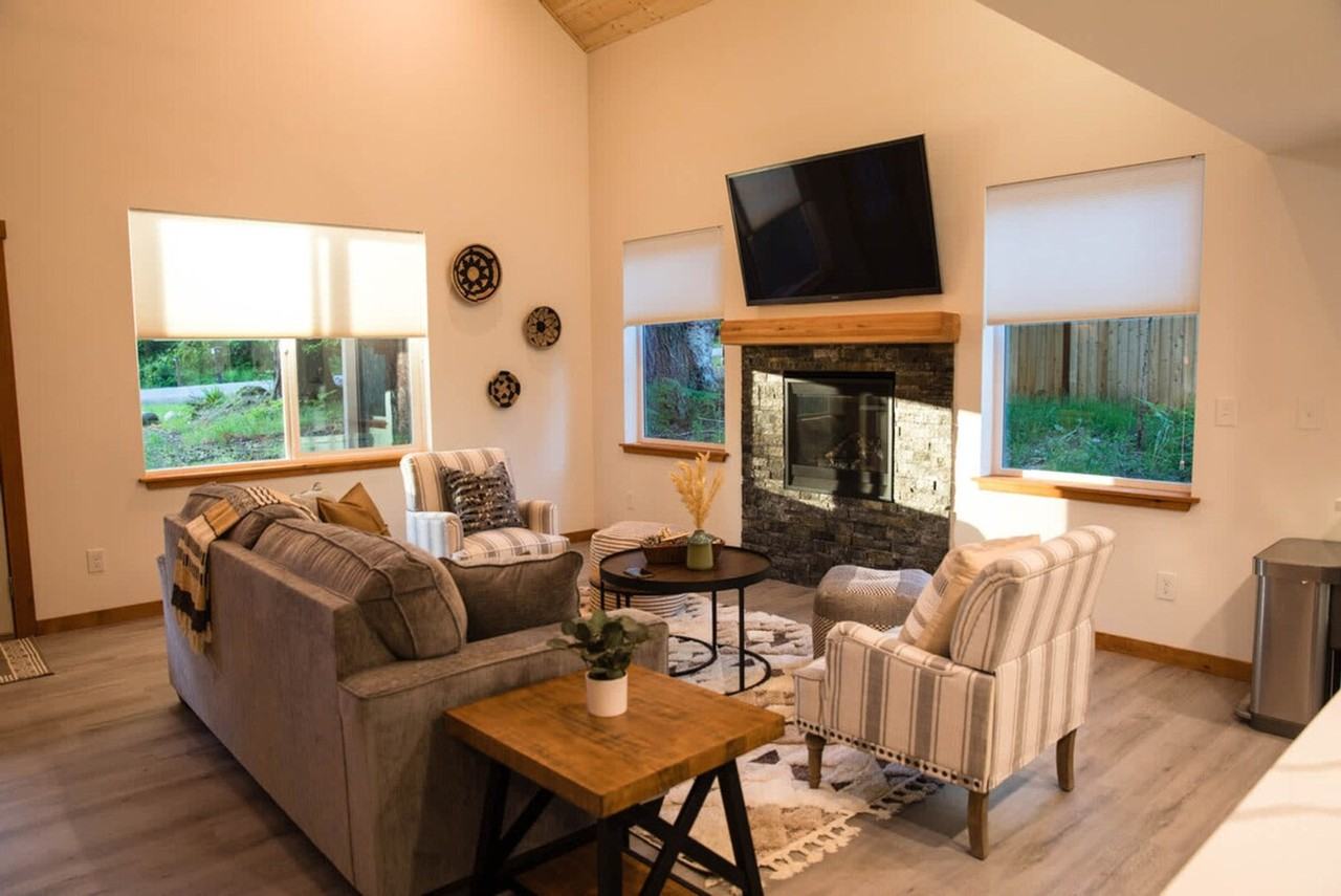 235 Paradise Dr #1035921P - Photo 2 of 47