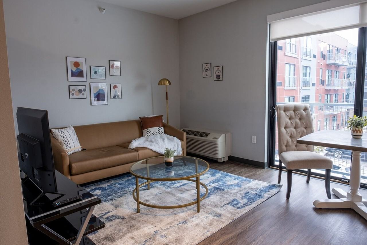 2301 Ingersoll Ave #1036751P - Photo 2 of 34