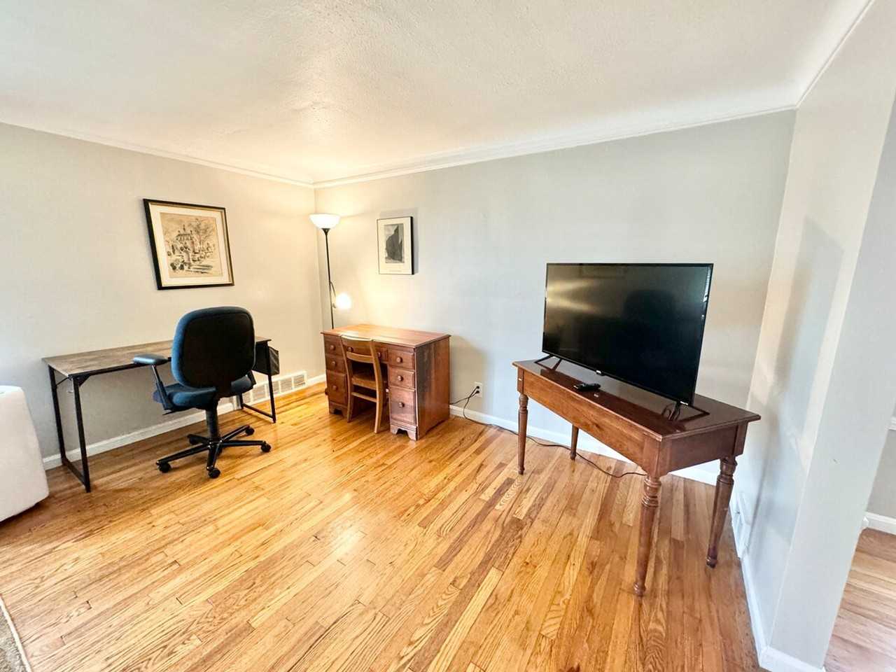 3698 Washington Blvd #1057674P - Photo 4 of 26