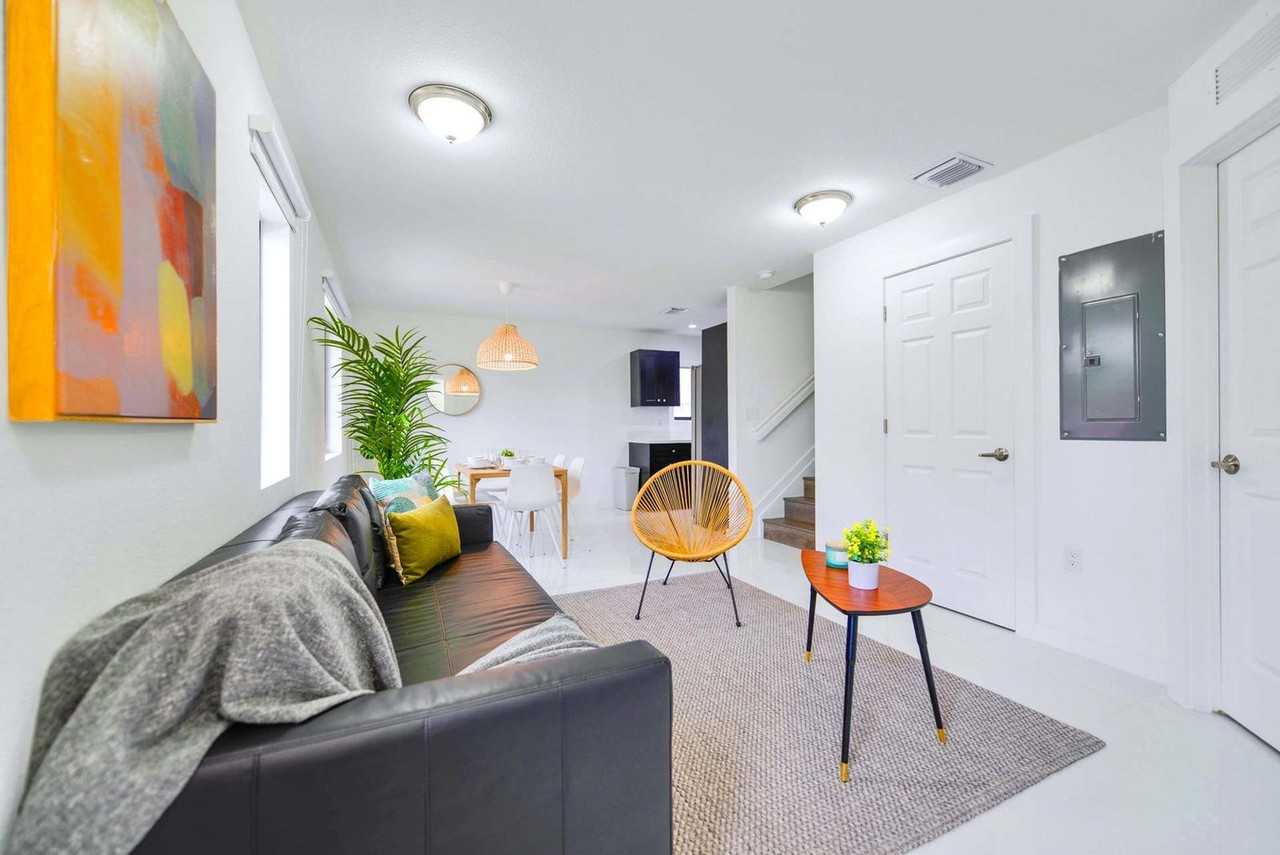 2241 Nw 50th St #1230847P - Photo 7 of 20