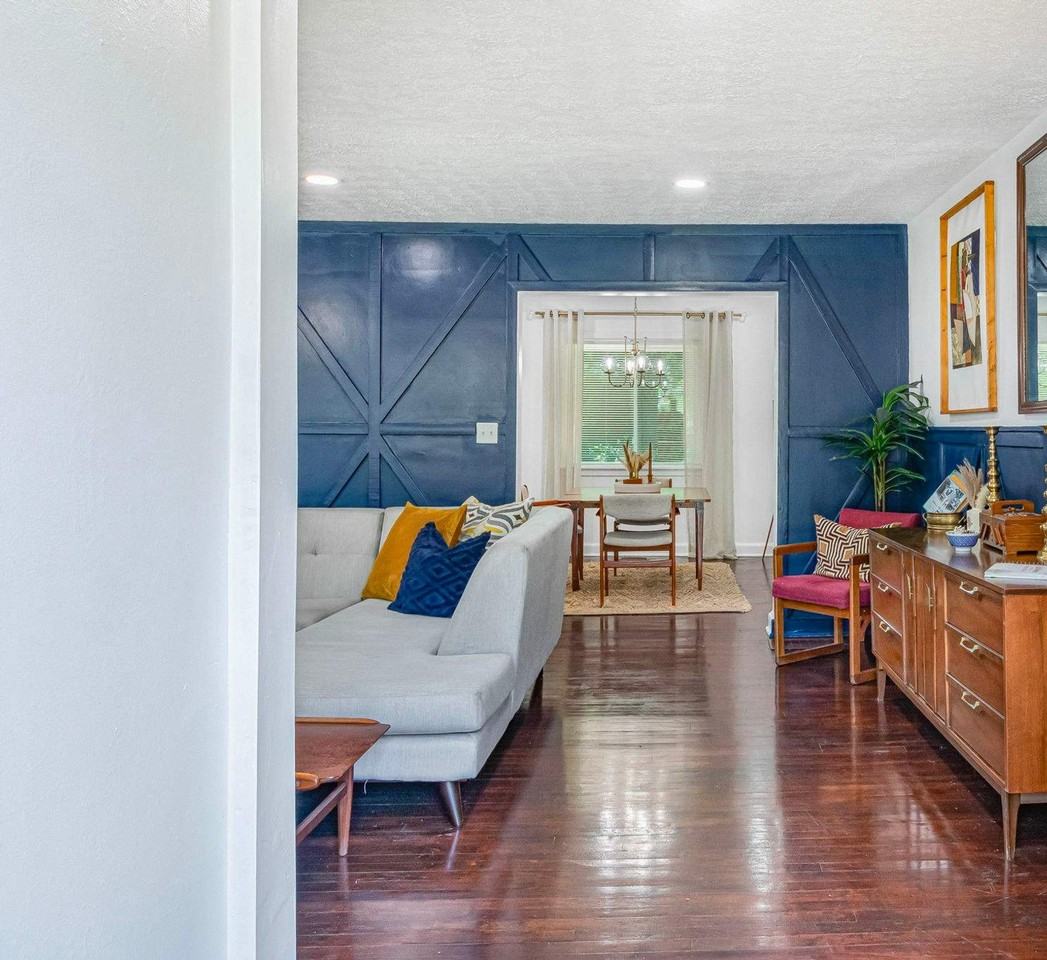 2100 Cascade Road - Photo 3 of 32