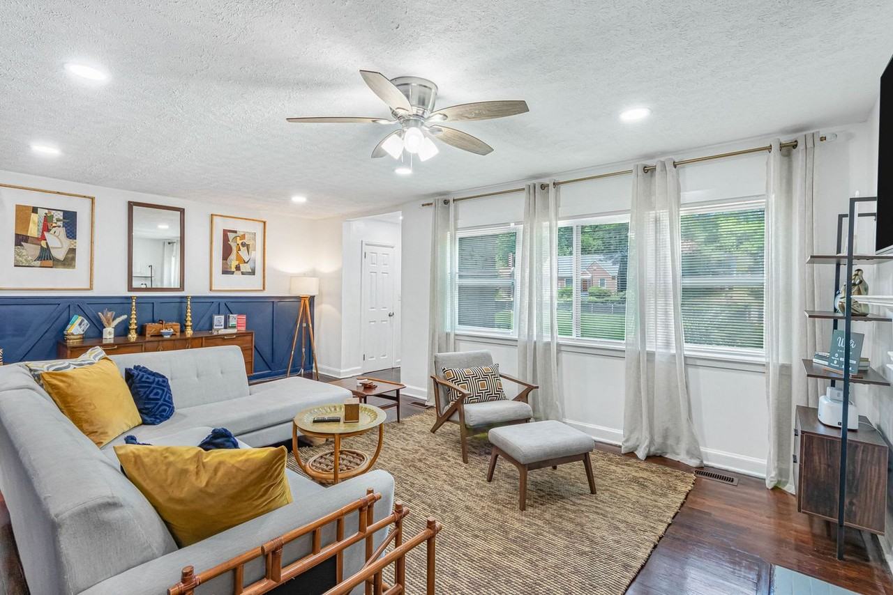 2100 Cascade Road - Photo 2 of 32