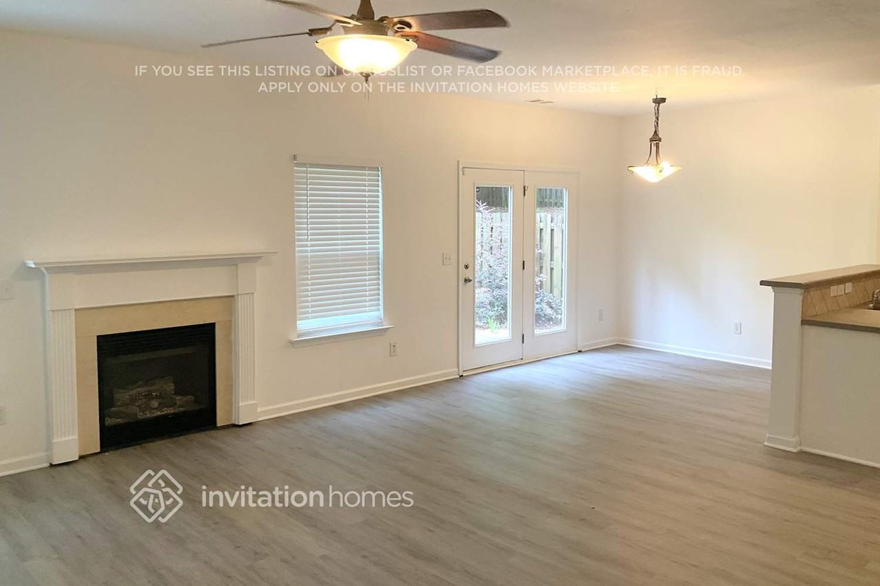 116 Creekwood Trl - Photo 3 of 17