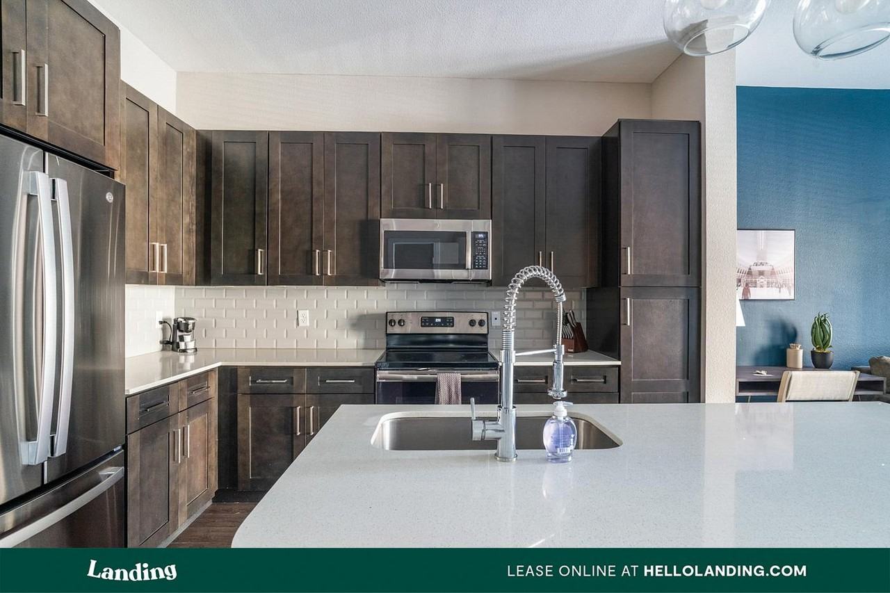 1535 Canal St - Photo 6 of 50