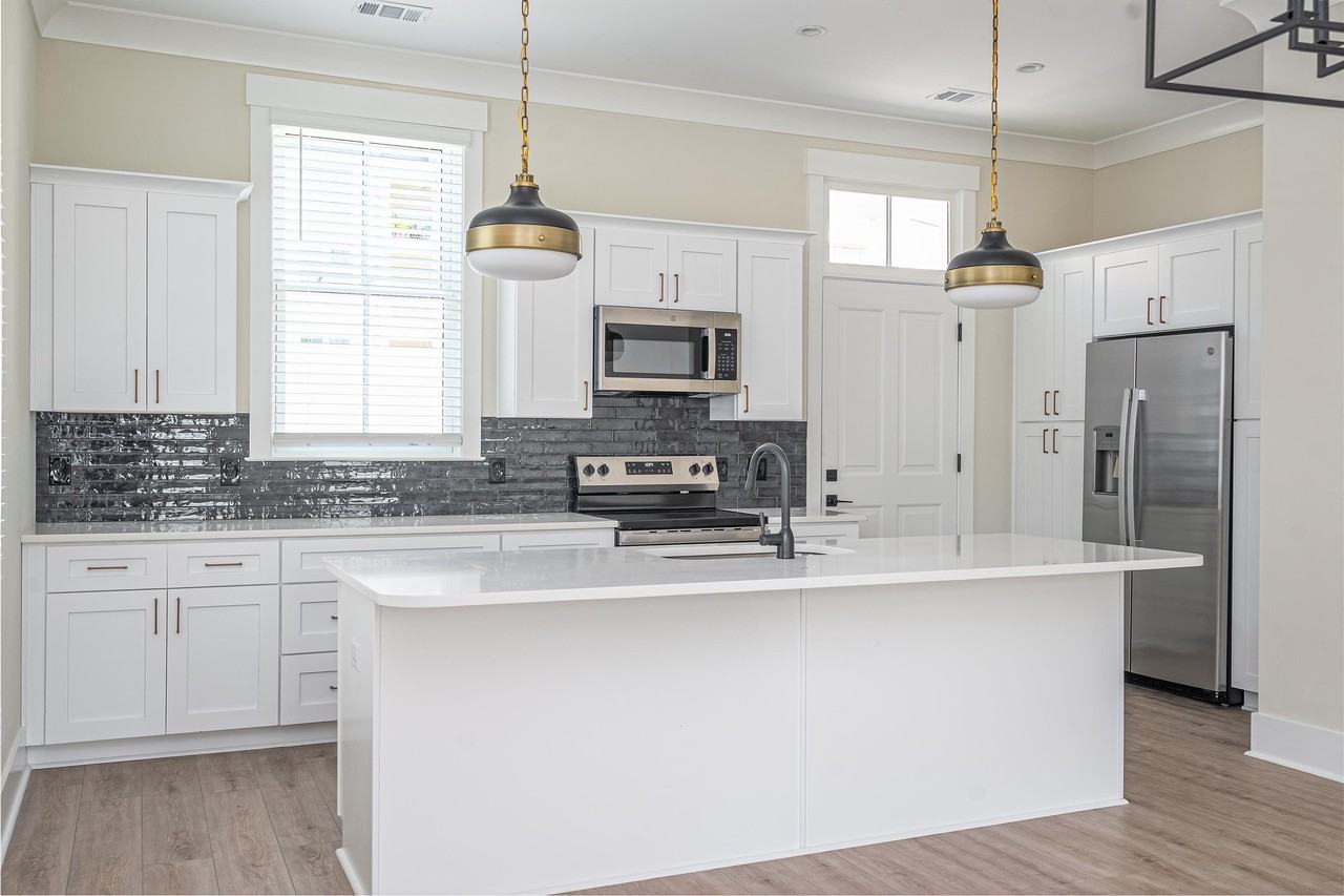 1409 Jefferson St #1409 - Photo 7 of 24