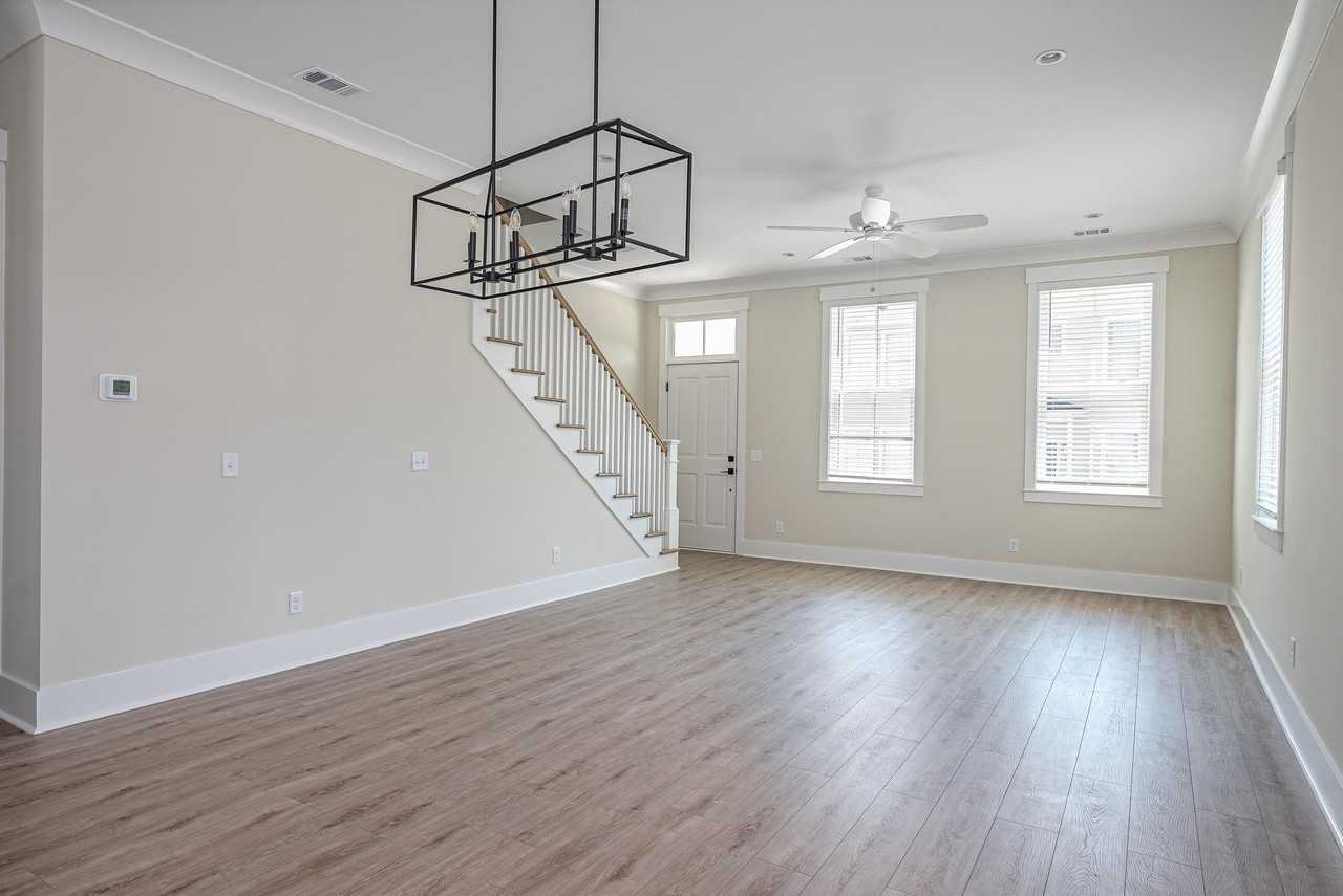 1409 Jefferson St #1409 - Photo 2 of 24