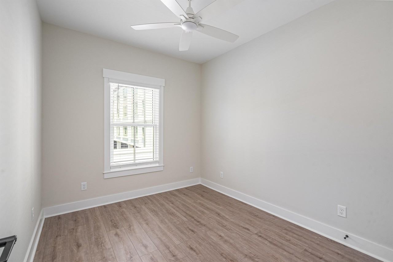 1409 Jefferson St #1409 - Photo 3 of 24