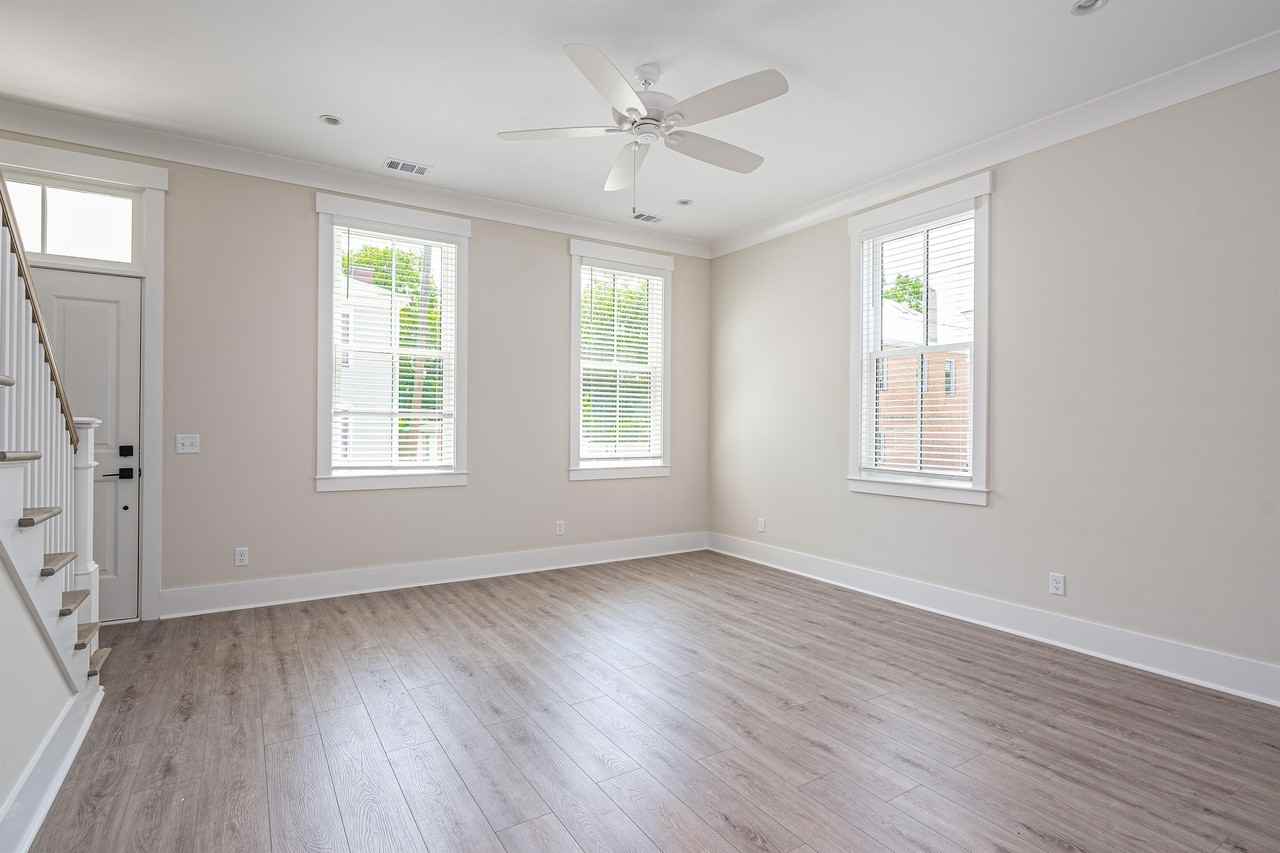 1409 Jefferson St #1409 - Photo 4 of 24