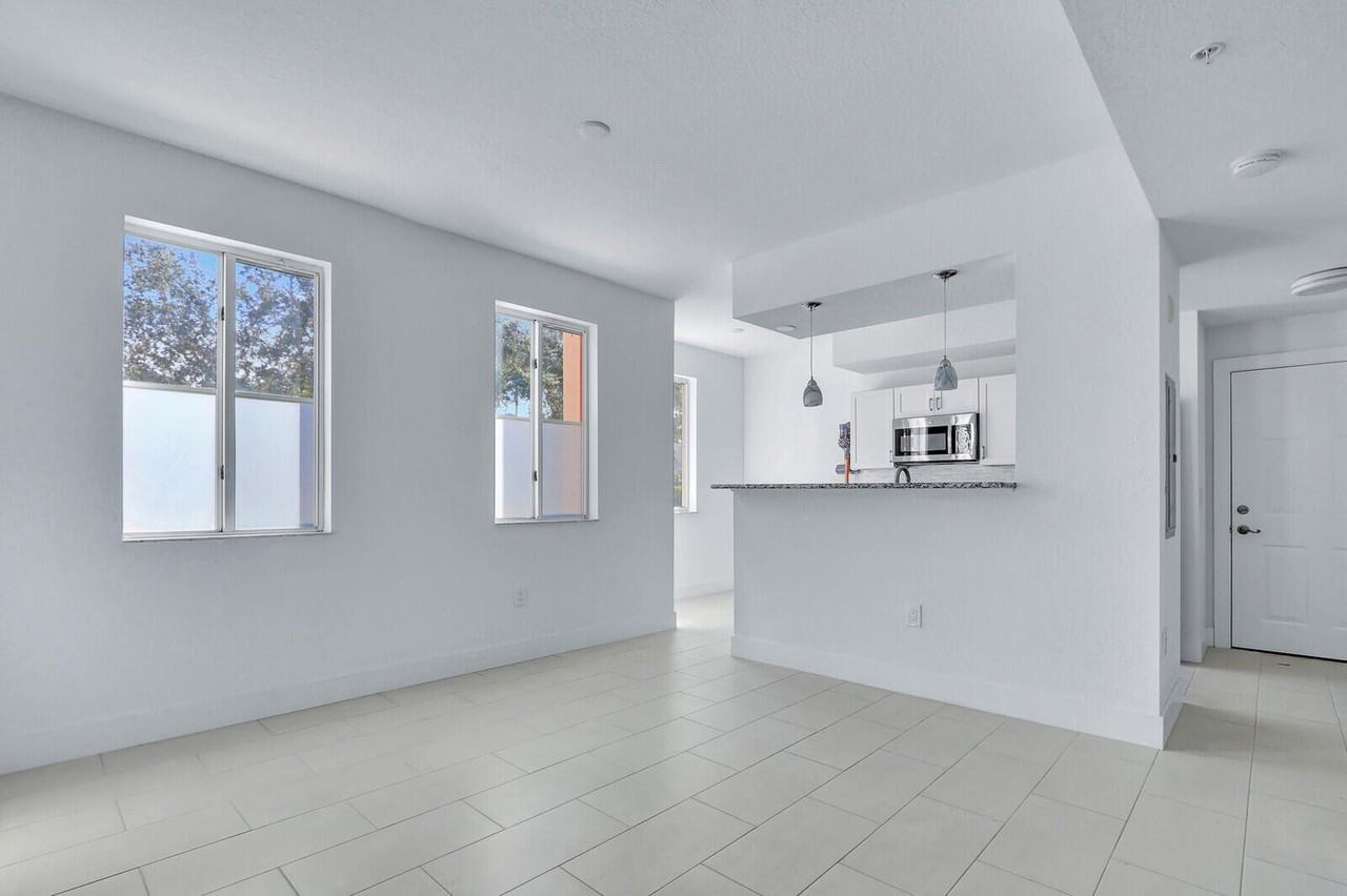 11032 Legacy Drive - Photo 5 of 16