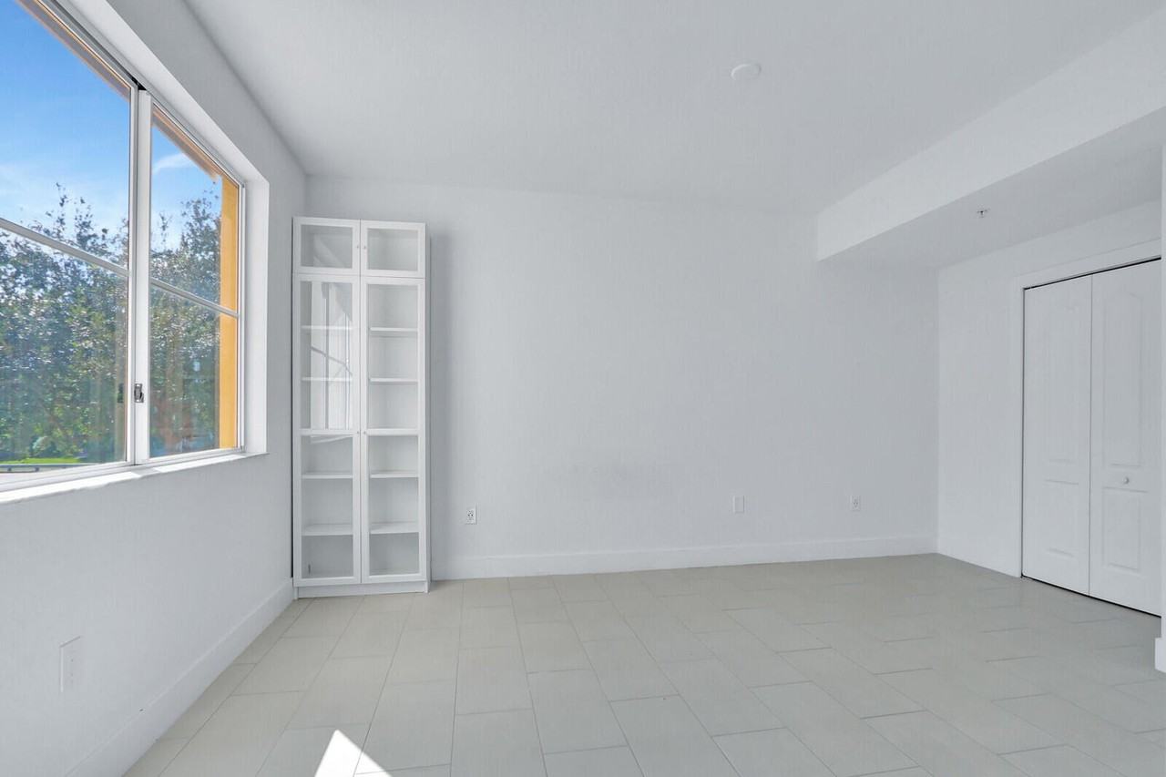 11032 Legacy Drive - Photo 6 of 16