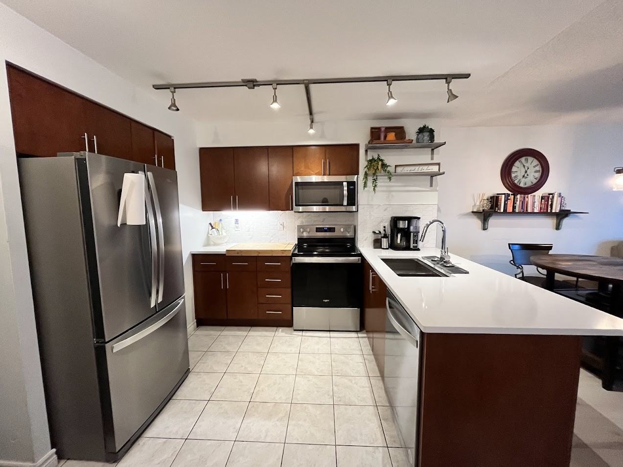 410 Queens Quay West #812 - Photo 6 of 12