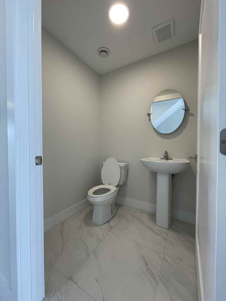 188 Higgins Avenue - Photo 3 of 26